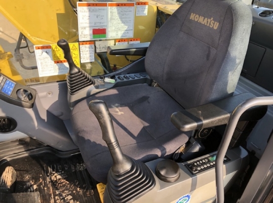 ขายรถขุด KOMATSU PC120-8 ปี 2012 นำเข้าเองจากญี่ปุ่น สภาพสวยพร้อมใช้ มีVDOการทำงานครับ