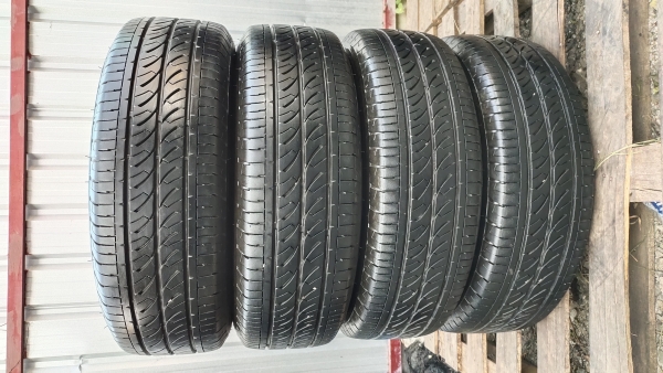 ขายแม็กTOYOTA VIGOเทาดำ ยาง215/65R16 ไฟร์สโตน ปลายปี18 ชุดละ 6900 บาท พร้อมบริการใส่ ถ่วง ล้อเก่ารับ