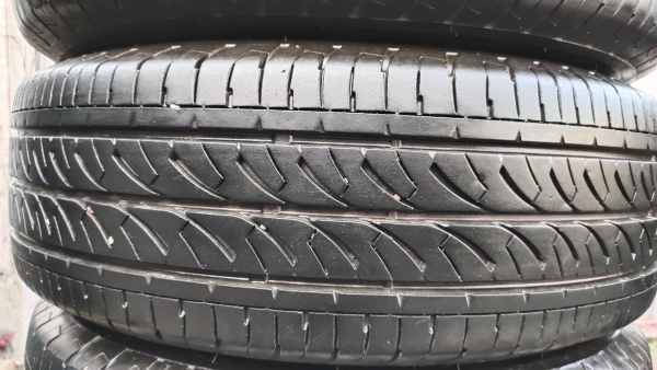 ขายแม็กTOYOTA VIGOเทาดำ ยาง215/65R16 ไฟร์สโตน ปลายปี18 ชุดละ 6900 บาท พร้อมบริการใส่ ถ่วง ล้อเก่ารับ