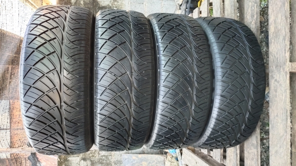 ขายยาง 265/60R18 YUSTA ปี18 ดอกยางสวยมาก ชุดละ 6900 บาท พร้อมใส่ ถ่วง เปลี่ยนจุ๊ปใหม่ให้ 4 ตัว
