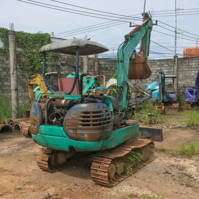 รถขุด KOMATSU รุ่น PC30R-8 ขนาด 3 ตัน มือสอง