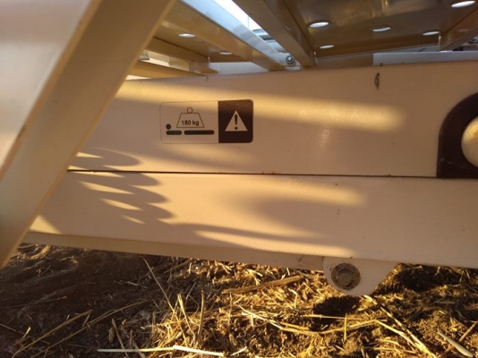 HUNTLEIGH NESBIT 180kg. Made in UK HUNTLEIGH NESBIT 180kg. Made in UK