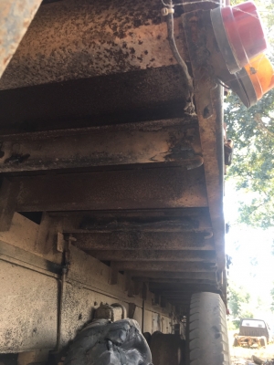 ขายกะบะบรรทุก ยาว6.70เมตร กว้าง2.46เมตร คัสชีกว้าง88ชม 42000บาท