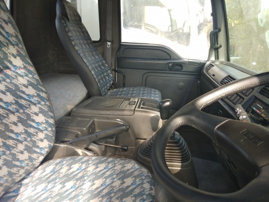 ISUZU GXZ320 ปี48 สิบล้อหัวลาก ISUZU GXZ320 ปี48 สิบล้อหัวลาก