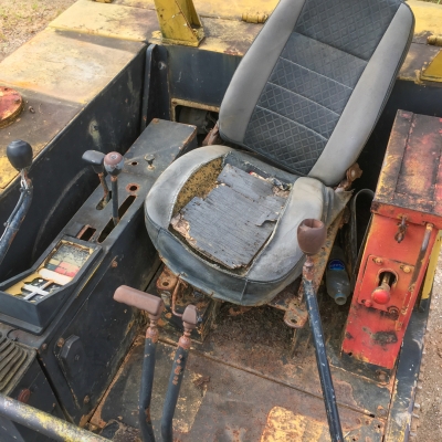 รถขุด Mitsubishi รุ่น PC30 ขนาด 3 ตัน มือสอง