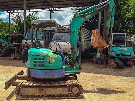 รถขุด KOMATSU รุ่น PC30 ขนาด 3 ตัน มือสอง