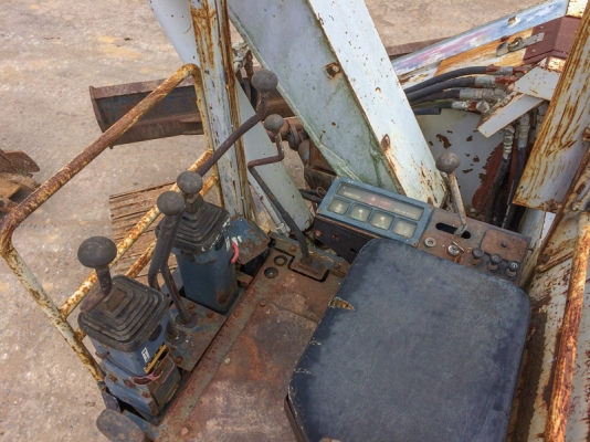 รถขุด KOMATSU รุ่น 50UU ขนาด 5 ตัน มือสอง