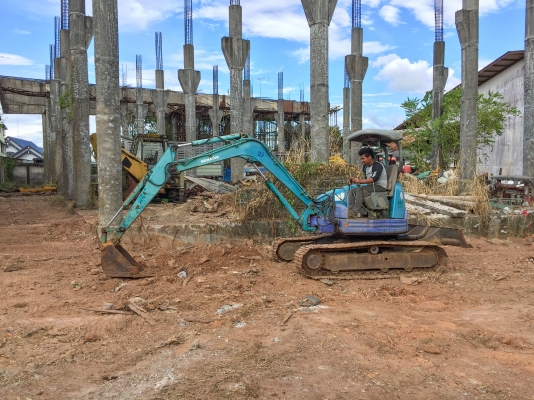 รถขุดเล็ก KOMATSU รุ่น PC40FR ขนาด 4 ตัน