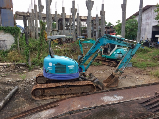 รถขุดเล็ก KOMATSU รุ่น PC40FR ขนาด 4 ตัน