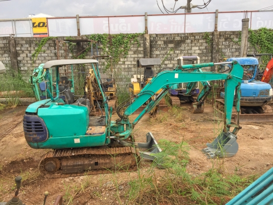 รถขุดเล็ก KOMATSU รุ่น PC35R-8 ขนาด 3.5 ตัน