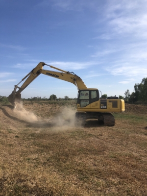 ขาย !!! KOMATSU. PC 200 รุ่น7.