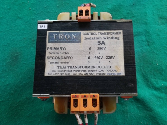 หม้อแปลง input: 380V output: 110v และ 220V