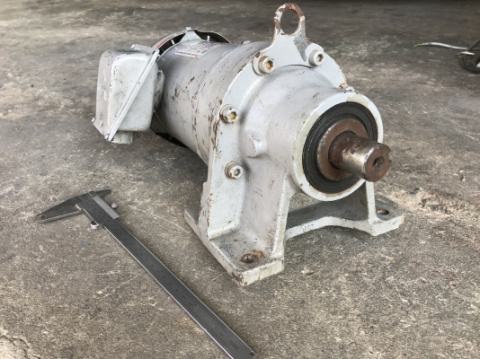 ขายมอเตอร์เกียร์ Cycro drive Sumitomo 1HP. 380V อัตราทด 1:29 made in Japan เพลาออกประมาณ 50รอบต่อนาที สภาพสวย หมุนนิ่ม พร้อมใช้งาน