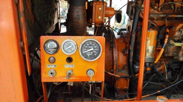 เครื่องปั้มลมสกรูญี่ปุ่น AIRMAN JAPAN เครื่องยนต์ดีเซล ISUZU รหัส C 240 ขนาด 75 HP เครื่องสตาร์ทติด แต่ต้องเชคระบบลม #ขายตามสภาพ