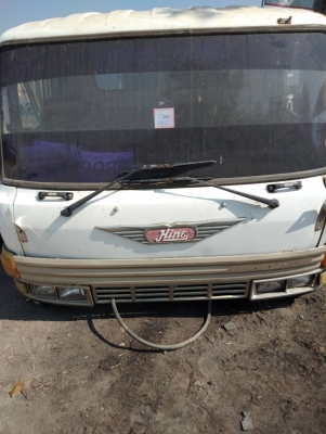 ขายหัวรถฮีโน่ ตามสภาพ  ราคา 28000 สนใจติดต่อคุณเอ 087-049-9962