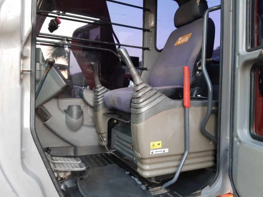 ZX120 ออกห้างป้ายแดง สภาพสวยพร้อมใช้งาน