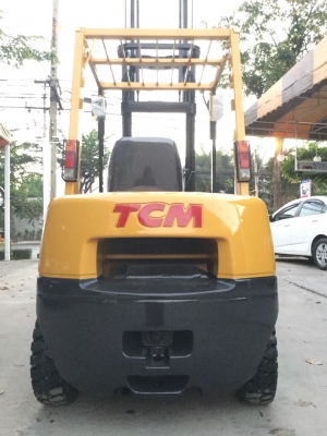 ขาย โฟรคลิฟท์ ที ซี เอ็ม ดีเซล หนัก 2.5 ตัน เสา 4 เมตร ขาย โฟรคลิฟท์ ที ซี เอ็ม ดีเซล หนัก 2.5 ตัน เสา 4 เมตร