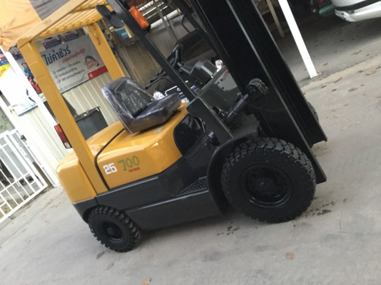 ขาย โฟรคลิฟท์ ที ซี เอ็ม ดีเซล หนัก 2.5 ตัน เสา 4 เมตร ขาย โฟรคลิฟท์ ที ซี เอ็ม ดีเซล หนัก 2.5 ตัน เสา 4 เมตร