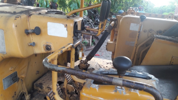 ขายรถดันดิน KOMATSU D85A-12 (D8) นำเข้าจากญี่ปุ่น สภาพสวยพร้อมใช้ 084-5424150