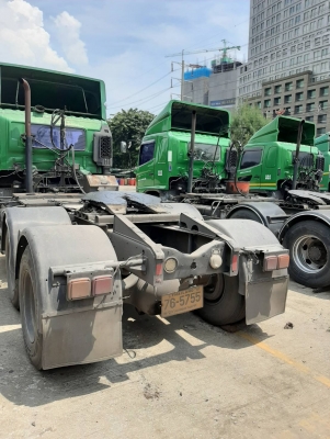 ขายหัวลาก HINO 260 สองเพลา รถปี 48 ( มี 2 หัว)