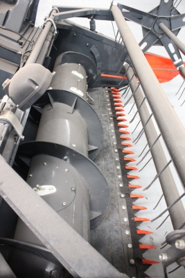 รถเกี่ยวนวดข้าวคูโบต้า DC-70G Max รถปี 58 ชม.1,767 แทรกใหม่พร้อมใช้งาน ติดต่อเซลสันต์ 092-2603737