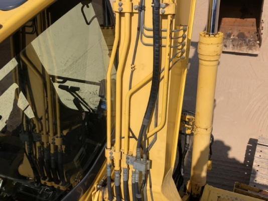 ขายรถขุด KOMATSU PC120-8 นำเข้าเองจากญี่ปุ่น สภาพสวยพร้อมใช้ มีVDOการทำงานครับ ขายรถขุด KOMATSU PC120-8 นำเข้าเองจากญี่ปุ่น สภาพสวยพร้อมใช้ มีVDOการทำงานครับ