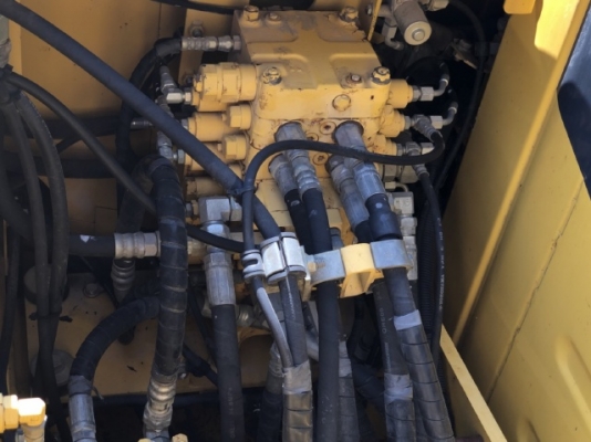 ขายรถขุด KOMATSU PC120-8 นำเข้าเองจากญี่ปุ่น สภาพสวยพร้อมใช้ มีVDOการทำงานครับ ขายรถขุด KOMATSU PC120-8 นำเข้าเองจากญี่ปุ่น สภาพสวยพร้อมใช้ มีVDOการทำงานครับ