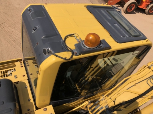 ขายรถขุด KOMATSU PC120-8 นำเข้าเองจากญี่ปุ่น สภาพสวยพร้อมใช้ มีVDOการทำงานครับ ขายรถขุด KOMATSU PC120-8 นำเข้าเองจากญี่ปุ่น สภาพสวยพร้อมใช้ มีVDOการทำงานครับ