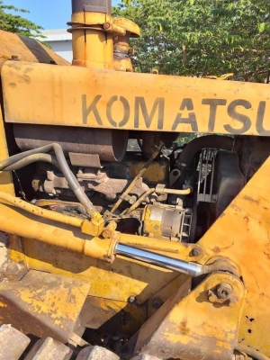 ขาย 175,000 แทรคเตอร์ KOMATSU D20P-5  ใบมีดสไลด์ 6 ทิศทาง มี 2 คัน  เอกสารแจ้งจำหน่าย รถพร้อมใช้ ช่วงล่างดี  รถอยู่ บางปะอิน 064-191-1112