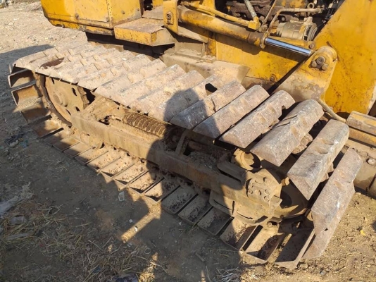 ขาย 175,000 แทรคเตอร์ KOMATSU D20P-5  ใบมีดสไลด์ 6 ทิศทาง มี 2 คัน  เอกสารแจ้งจำหน่าย รถพร้อมใช้ ช่วงล่างดี  รถอยู่ บางปะอิน 064-191-1112