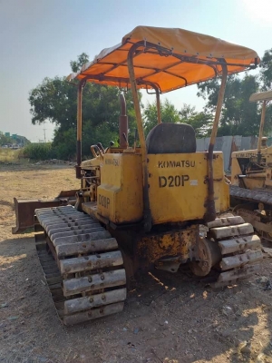 ขาย 175,000 แทรคเตอร์ KOMATSU D20P-5  ใบมีดสไลด์ 6 ทิศทาง มี 2 คัน  เอกสารแจ้งจำหน่าย รถพร้อมใช้ ช่วงล่างดี  รถอยู่ บางปะอิน 064-191-1112