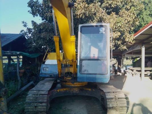ขายด่วน  KOMATSU  PC 100-5  สภาพพร้อมใช้งาน โซ่ช่วงล่างสวย เครื่องปั้มดี เอกสารสัญญาซื้อขาย  สนใจสอบถาม  093 0764943  K ตั้ม