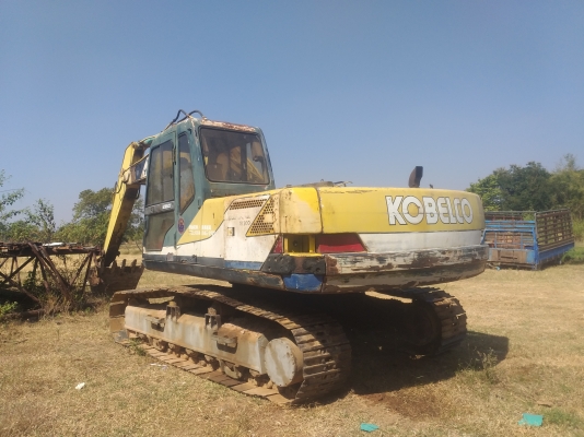 ขายด่วน แบคโคร KOBELCO SK200 YUTANI MART III สภาพพร้อมใช้งาน เครื่องปั้มดี รถแรงเร็วไม่โหลด โซ่ช่วงล่างพร้อมใช้งาน รถใช้งานทุกวัน เอวแน่น กลองเดี่ยว สนใจสอบถาม 093 0764943 K ตั้ม