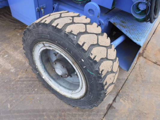 รถกระเช้า HZ90W ยกสูง 9.2 m. รับน้ำหนัก 1,000 Kg