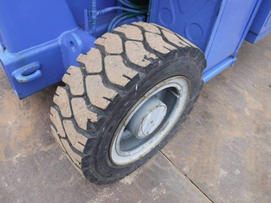 รถกระเช้า HZ90W ยกสูง 9.2 m. รับน้ำหนัก 1,000 Kg