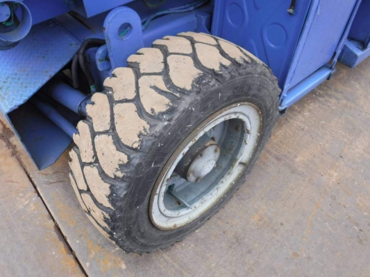 รถกระเช้า HZ90W ยกสูง 9.2 m. รับน้ำหนัก 1,000 Kg