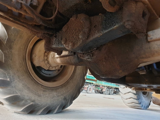 ขายรถตักล้อยาง CAT 950-B เอกสารเล่มทะเบียน ตู้เก๋ง ต่อแขนแล้ว ระบบเบรคใช้งานได้ เครื่อง ปั้ม แรง สีเดิม ยางพร้อมใช้ เกียร์ใช้ได้ครบ สนใจนัดลองรถได้ที่.081-3531946 ต่อ.บางนา