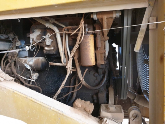 ขายรถตักล้อยาง CAT 950-B เอกสารเล่มทะเบียน ตู้เก๋ง ต่อแขนแล้ว ระบบเบรคใช้งานได้ เครื่อง ปั้ม แรง สีเดิม ยางพร้อมใช้ เกียร์ใช้ได้ครบ สนใจนัดลองรถได้ที่.081-3531946 ต่อ.บางนา