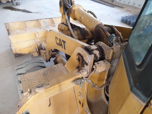 ขายรถตักล้อยาง CAT 950-B เอกสารเล่มทะเบียน ตู้เก๋ง ต่อแขนแล้ว ระบบเบรคใช้งานได้ เครื่อง ปั้ม แรง สีเดิม ยางพร้อมใช้ เกียร์ใช้ได้ครบ สนใจนัดลองรถได้ที่.081-3531946 ต่อ.บางนา