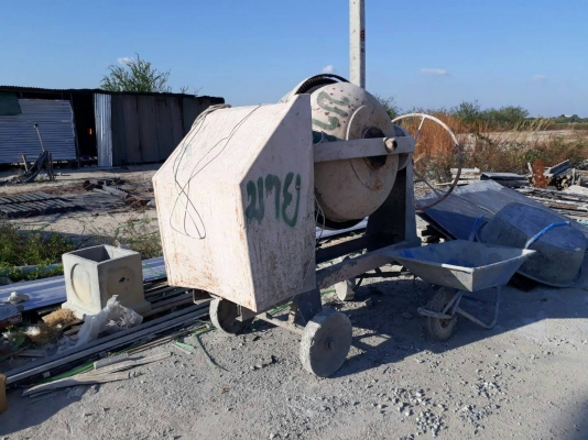 ขายโม่ปูน+มอเตอร์ พร้อมใช้งาน ราคา 15,000.-บาท