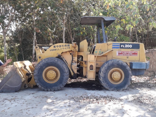 รถตัก FURUGAWA FL220A ทำงานมา2พันกว่าชั่วโมง สภาพดีมาก ชื้อเก่านอกมาปีเศษ