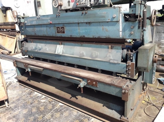 ขายเครื่องตัดเครื่องพับในตัวเดียวกัน2.5มิลยาว2เมตรราคาพร้อมใช้คับ