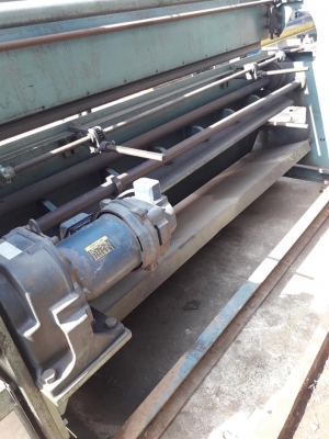 ขายเครื่องตัดเครื่องพับในตัวเดียวกัน2.5มิลยาว2เมตรราคาพร้อมใช้คับ