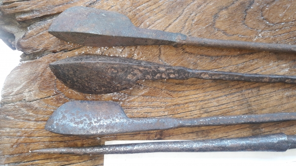 ขายแท่งเหล็กบัดกรีโบราณงานเก่าเหล็กดีสนใจ089-1786075