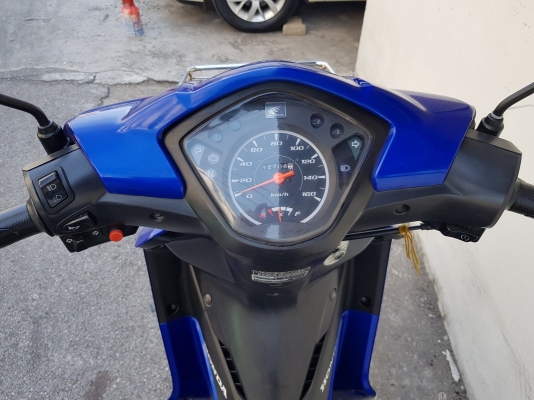 ขายรถปี61 Honda Wave110i สตาร์ทมือ รถพร้อมใช้ เอกสารเล่มทะเบียนครบ อยู่ห้วยขวาง กทม.ขายถูก25,500บาท