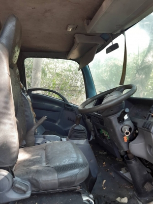 รถบรรทุก ISUZU NPR 130 แรง ติดก๊าซ ปี 57 (รถห้าง)