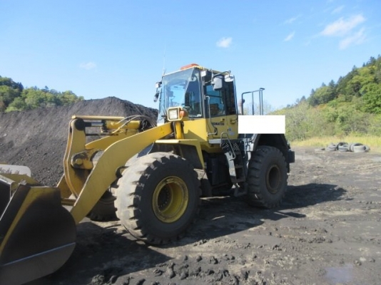 ขายรถตักล้อยาง KOMATSU WA380-6 รถนอกนำเข้าเองจากญี่ปุ่น สภาพสวยพร้อมใช้ ถึงเร็วๆนี้ครับ