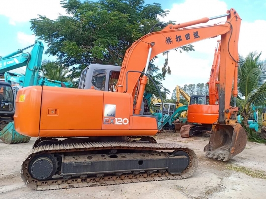 ขายHITACHI EX120-5 เก่านอกแท้  ปลายยาวพิเศษ  ใช้งานมาน้อย..ระบบคล่องมากๆๆ โทร 089-3818694 จ๊อย