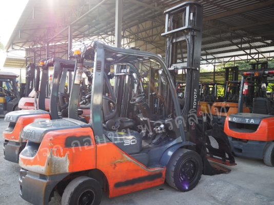 ขายรถยก TOYOTA รุ่น 8FD30