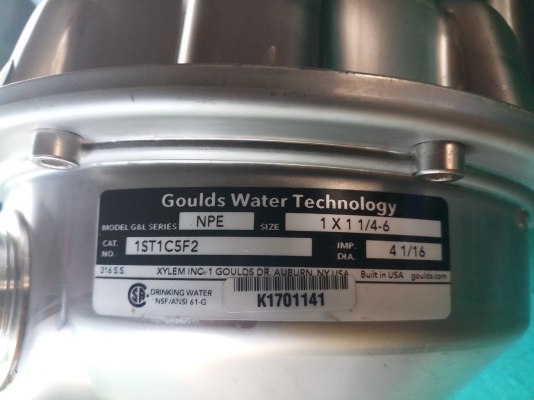 ปั๊มน้ำหอยโข่ง ยี่ห้อ Bluffton Goulds ขนาด 1/2 แรง ไฟสามเฟส 380V ท่อเข้า 1 นิ้ว ท่อออก 1 1/4 นิ้ว ตัวปั๊มเป็นสแตนเลส เหมาะกับงานในระบบอุตสาหกรรมการสาธารณูปโภค การเพิ่มแรงดันของเหลวในระบบ สามารถใช้งานในระบบดับเพลิง ระบบทำความร้อน ระบบปรับอากาศ และระบบงานล้